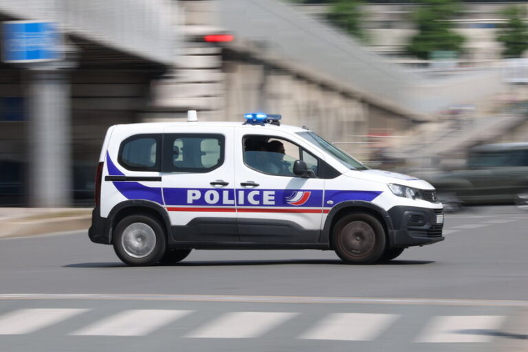 POLICE